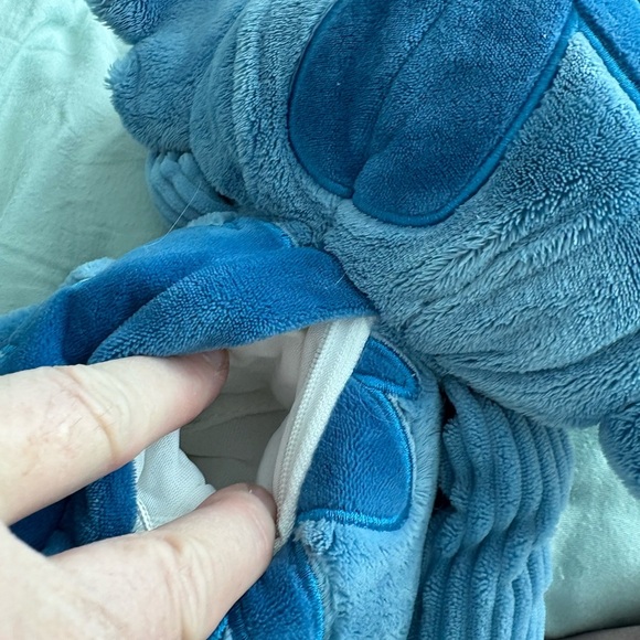 Scentsy X Disney Plush Stitch Buddy hard to find *never used/collector - Picture 9 of 13